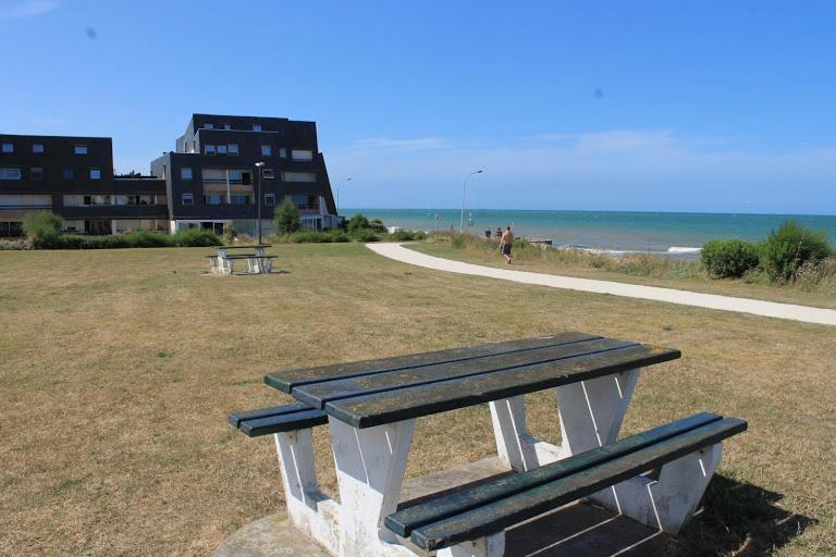 Beau Front De Mer Cosy Acces Direct Plage St Aubin Sur Mer Bernières-sur-Mer Buitenkant foto
